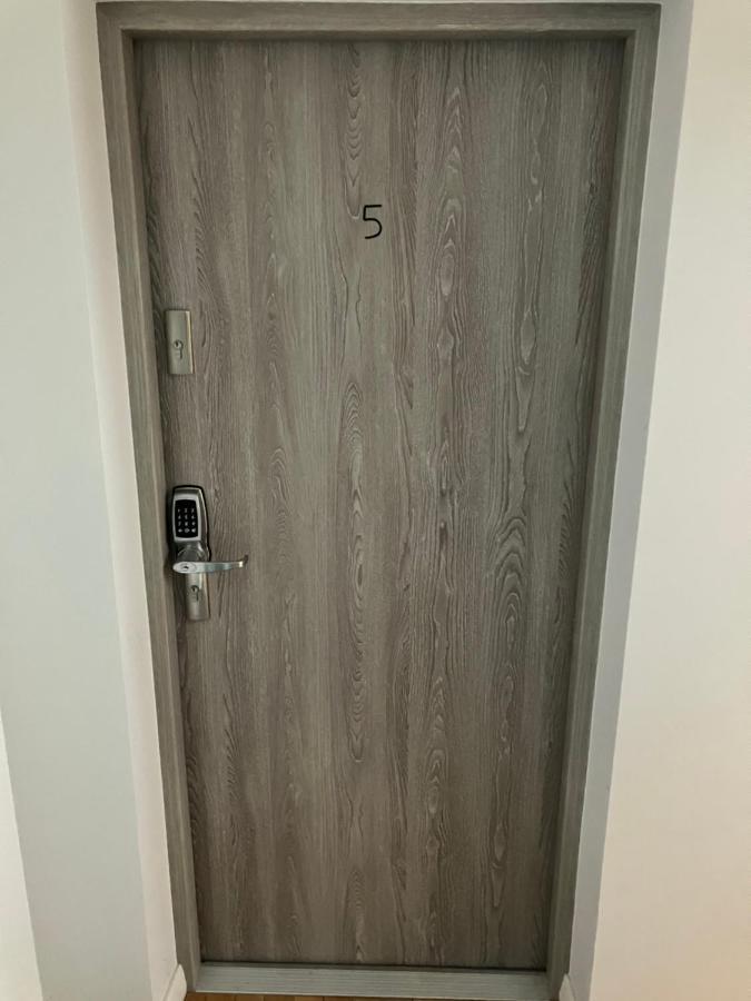 Apartel Piaseczno بياسيتشنو المظهر الخارجي الصورة